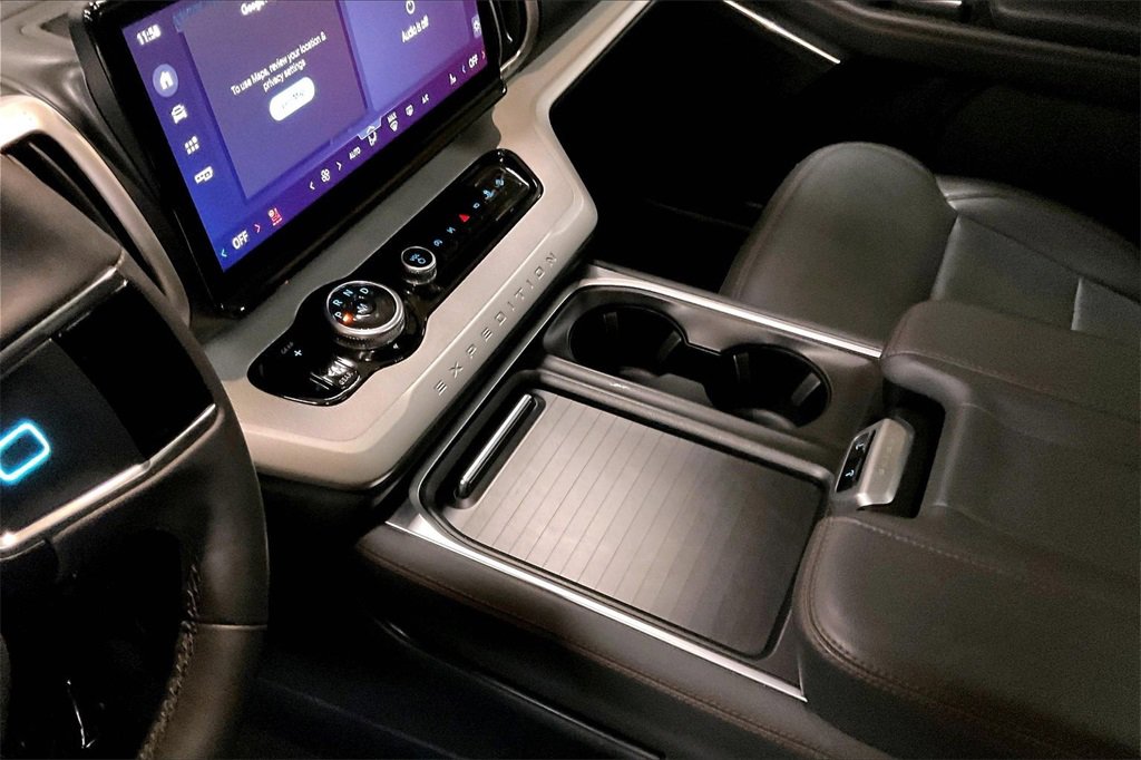 Certified 2025 Ford Expedition Max Active image 16