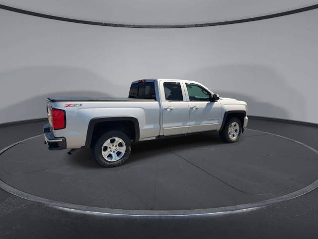 Used 2017 Chevrolet Silverado 1500 LT w/ All Star Edition AWD/4WD image 8