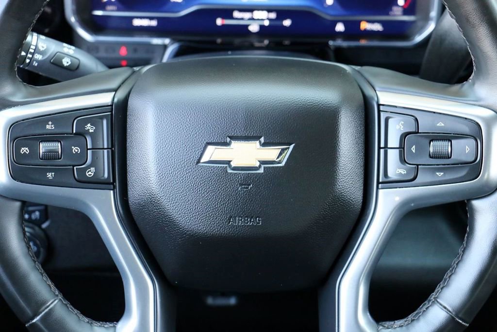 Used 2025 Chevrolet Silverado 1500 LT RWD image 24