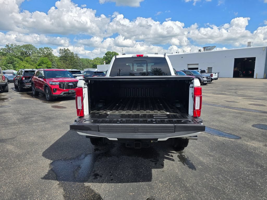 Certified 2022 Ford F350 Platinum AWD/4WD image 5