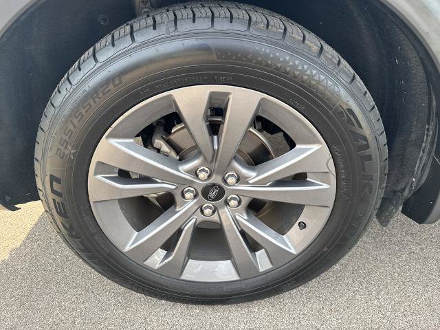Certified 2021 Ford Explorer XLT w/ Equipment Group 202A RWD image 9