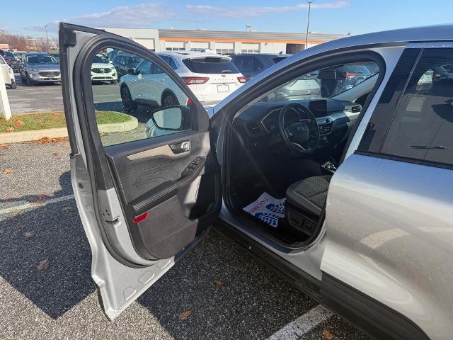 Certified 2022 Ford Escape SE w/ Convenience Package image 10