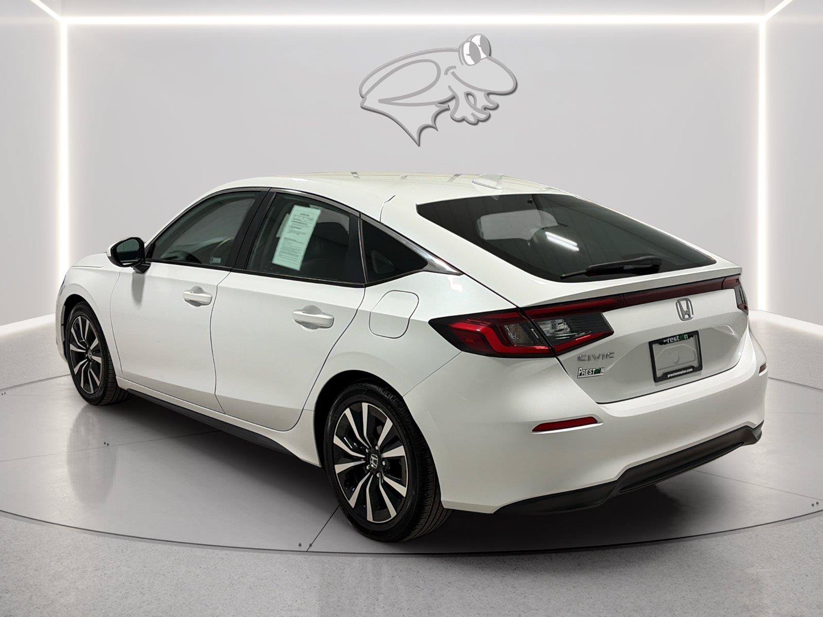 Used 2024 Honda Civic EX-L image 3