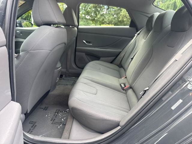 Used 2024 Hyundai Elantra SE FWD image 9