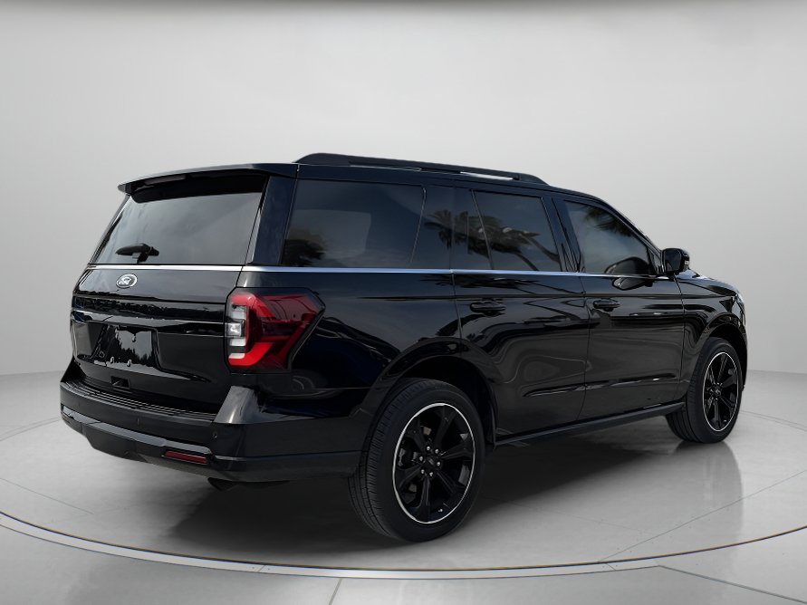 Certified 2023 Ford Expedition Limited RWD image 3