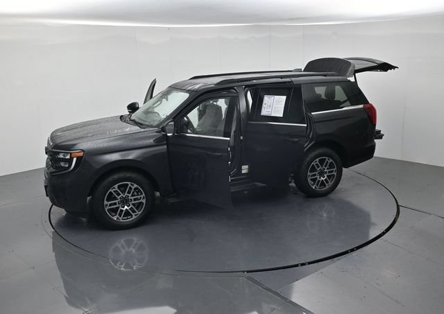 Certified 2025 Ford Expedition Active AWD/4WD image 53