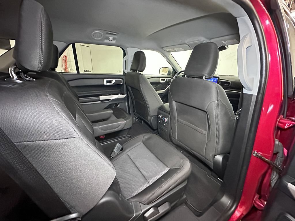 Certified 2022 Ford Explorer XLT image 31