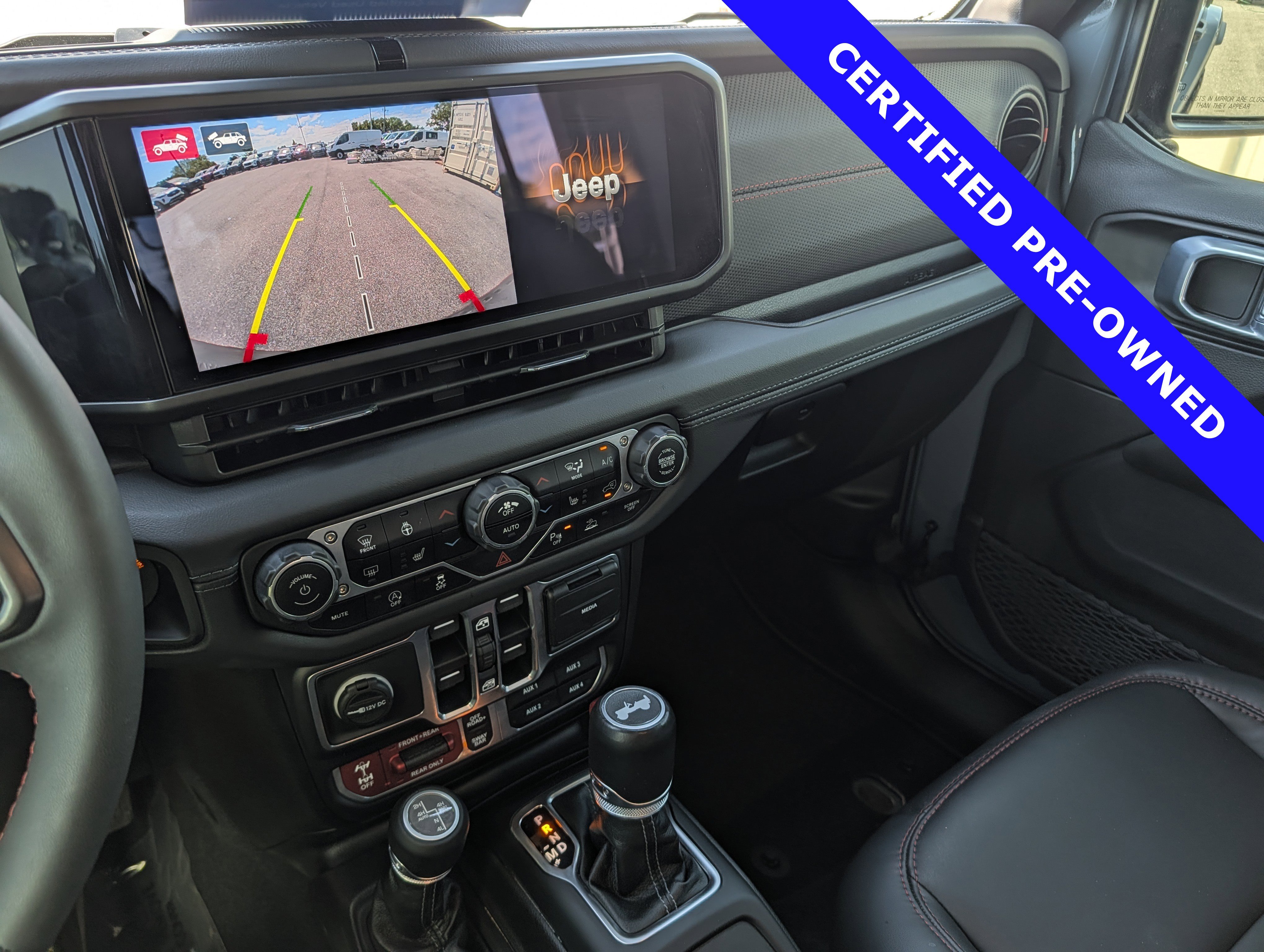 Used 2024 Jeep Wrangler Unlimited Rubicon image 31