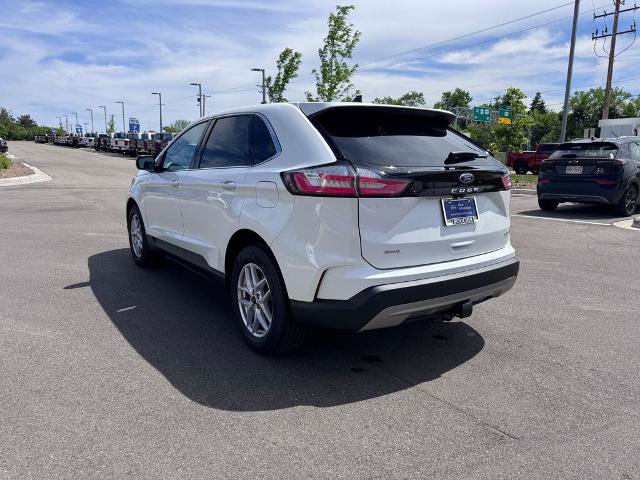 Certified 2024 Ford Edge SEL w/ Convenience Package AWD/4WD image 2