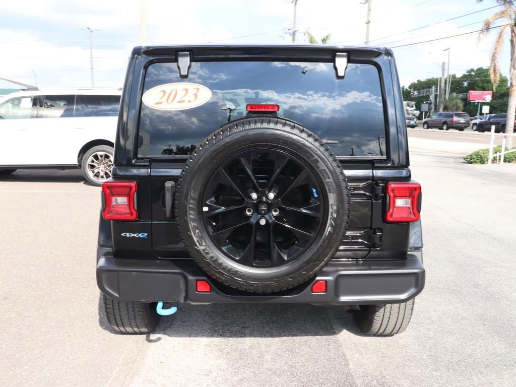 Used 2023 Jeep Wrangler Unlimited Sahara image 4