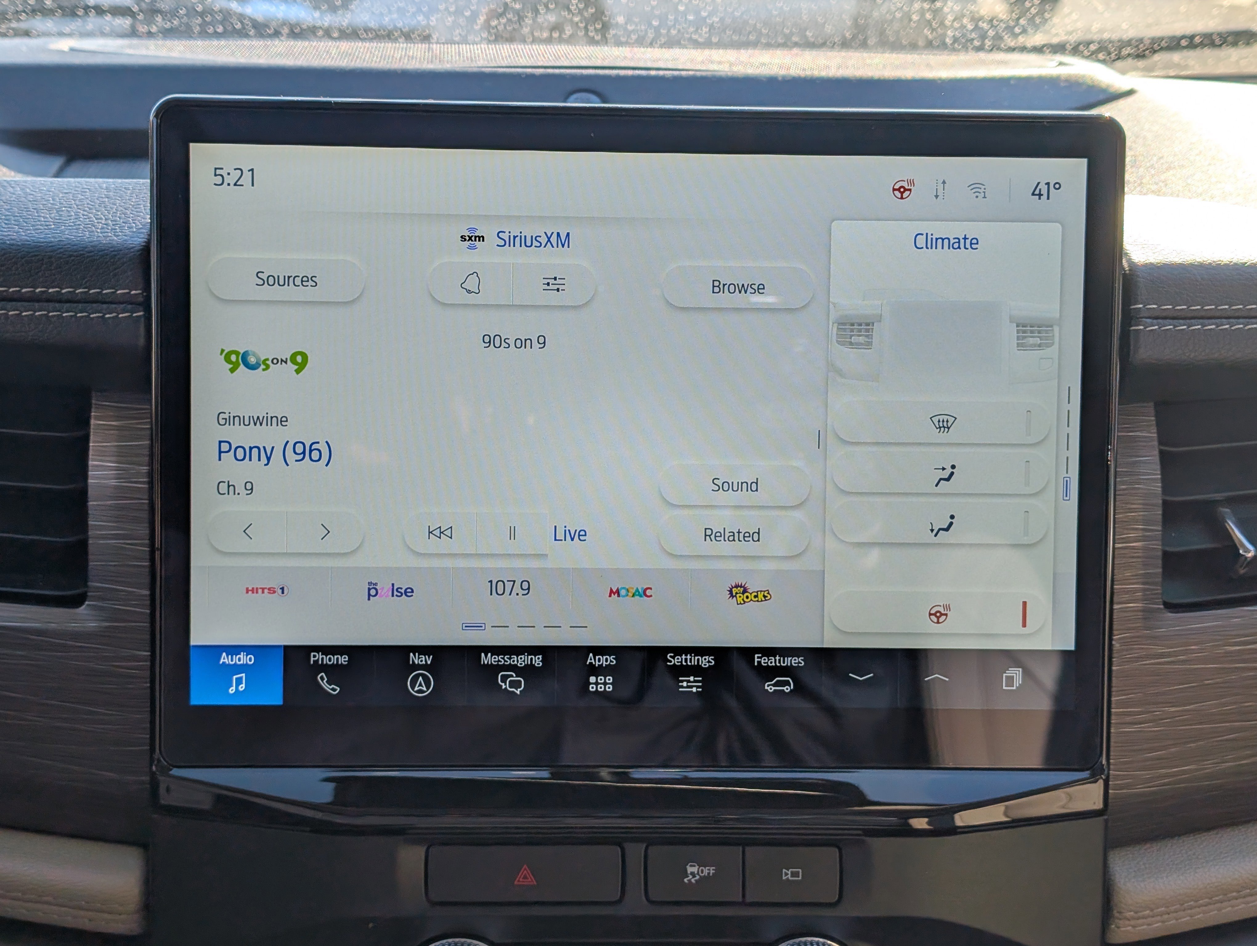 Certified 2022 Ford Expedition Limited image 35