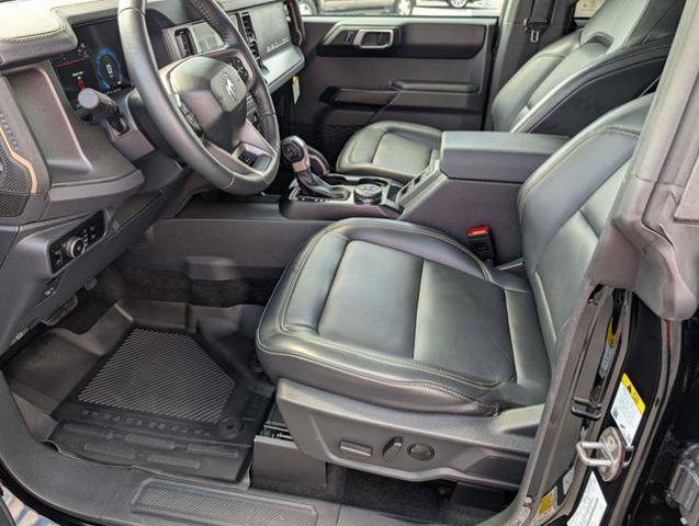 Certified 2025 Ford Bronco Badlands AWD/4WD image 11