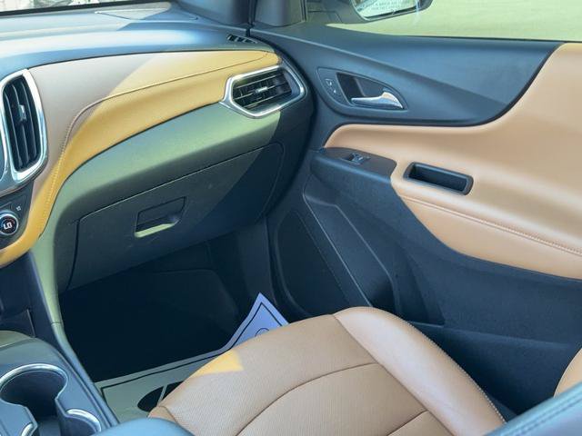 Used 2018 Chevrolet Equinox Premier w/ Infotainment II Package AWD/4WD image 16