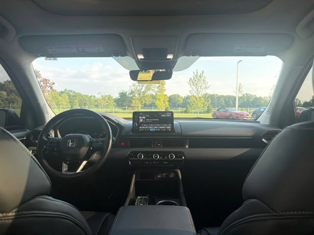Used 2023 Honda Pilot Touring image 21