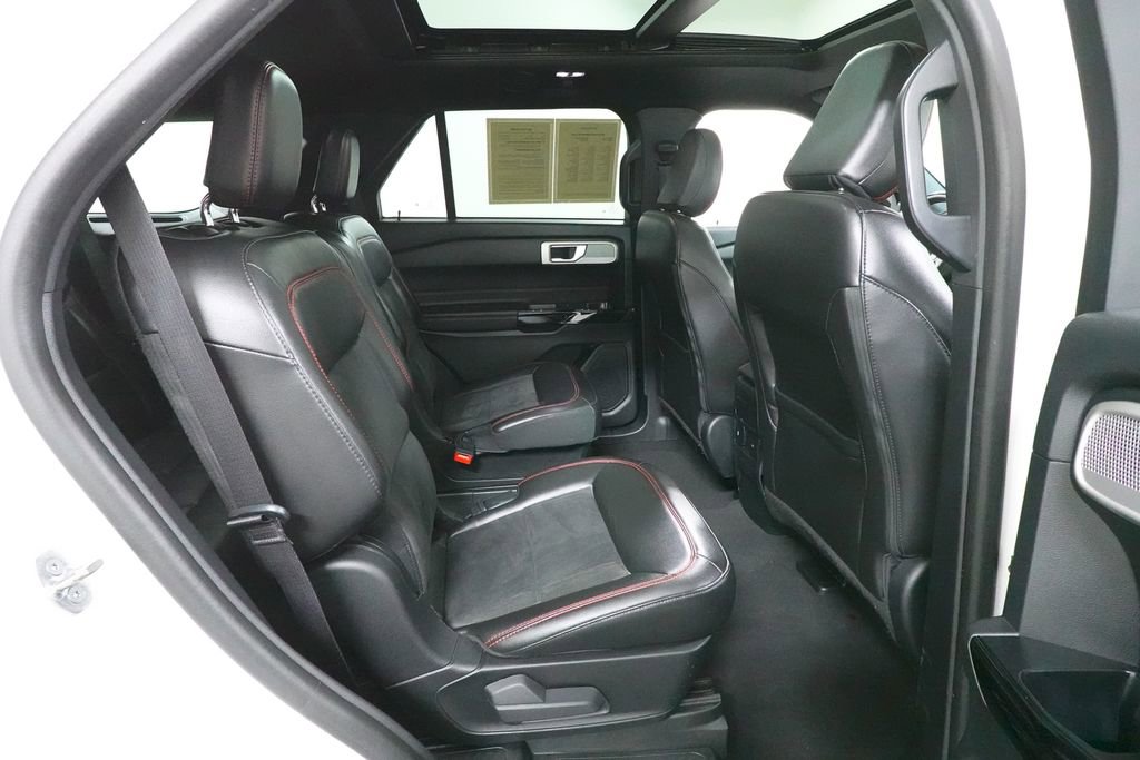 Certified 2022 Ford Explorer ST-Line image 31