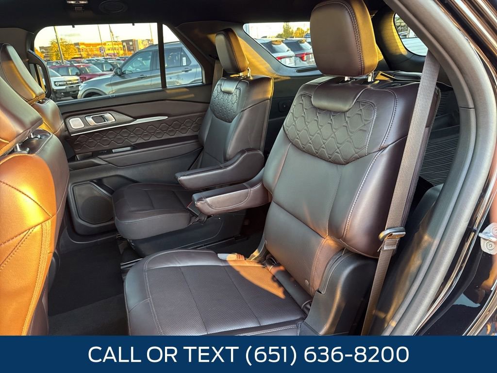 Certified 2025 Ford Explorer Platinum w/ Ultimate Package image 34