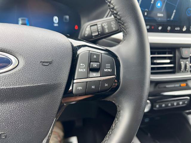 Certified 2023 Ford Escape Platinum AWD/4WD image 30
