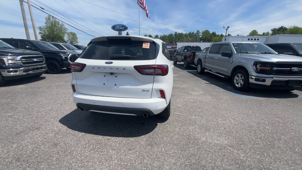 Certified 2024 Ford Escape ST-Line w/ Tech Pack #1 AWD/4WD image 18