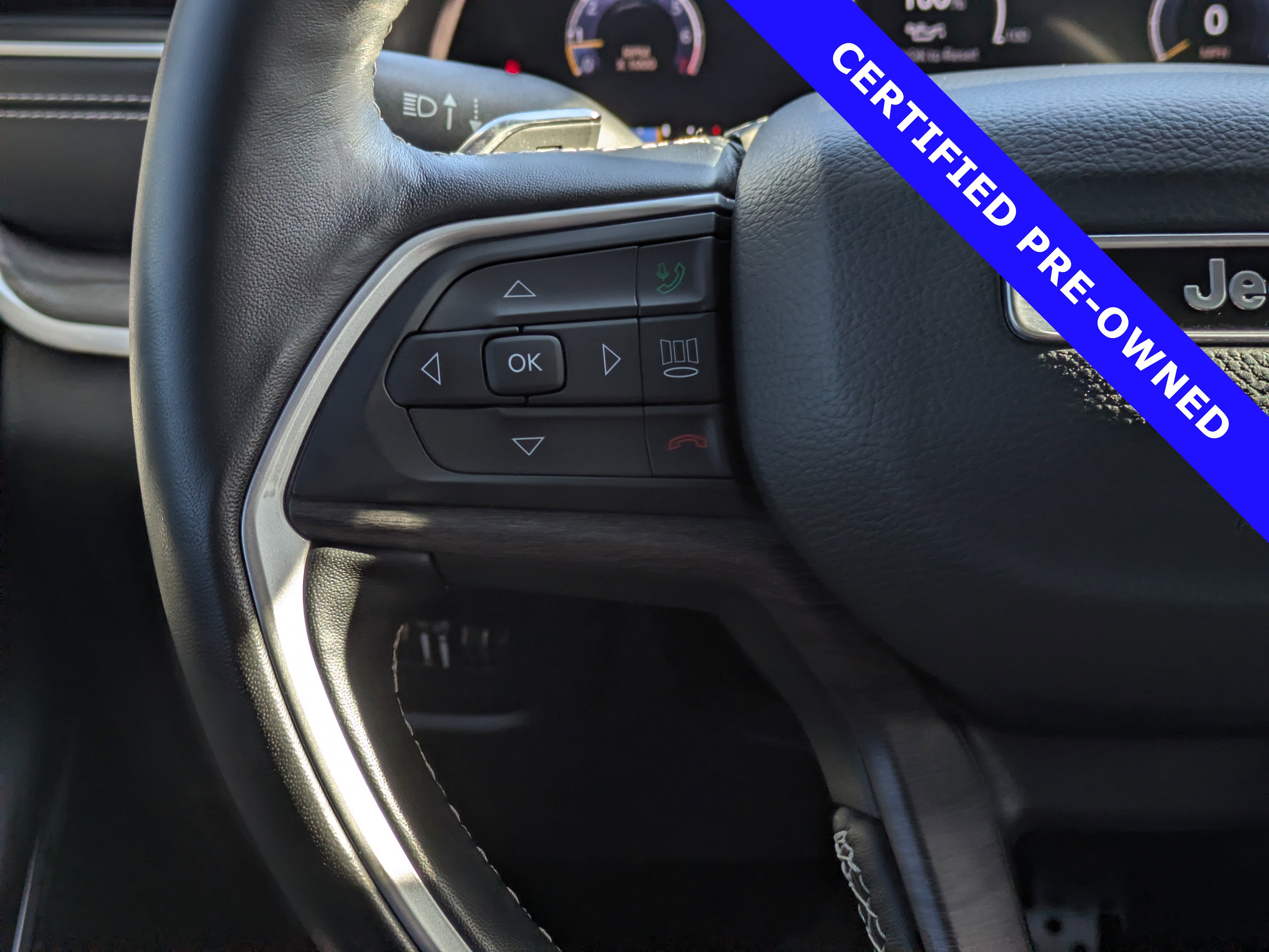 Used 2022 Jeep Grand Cherokee Limited image 24