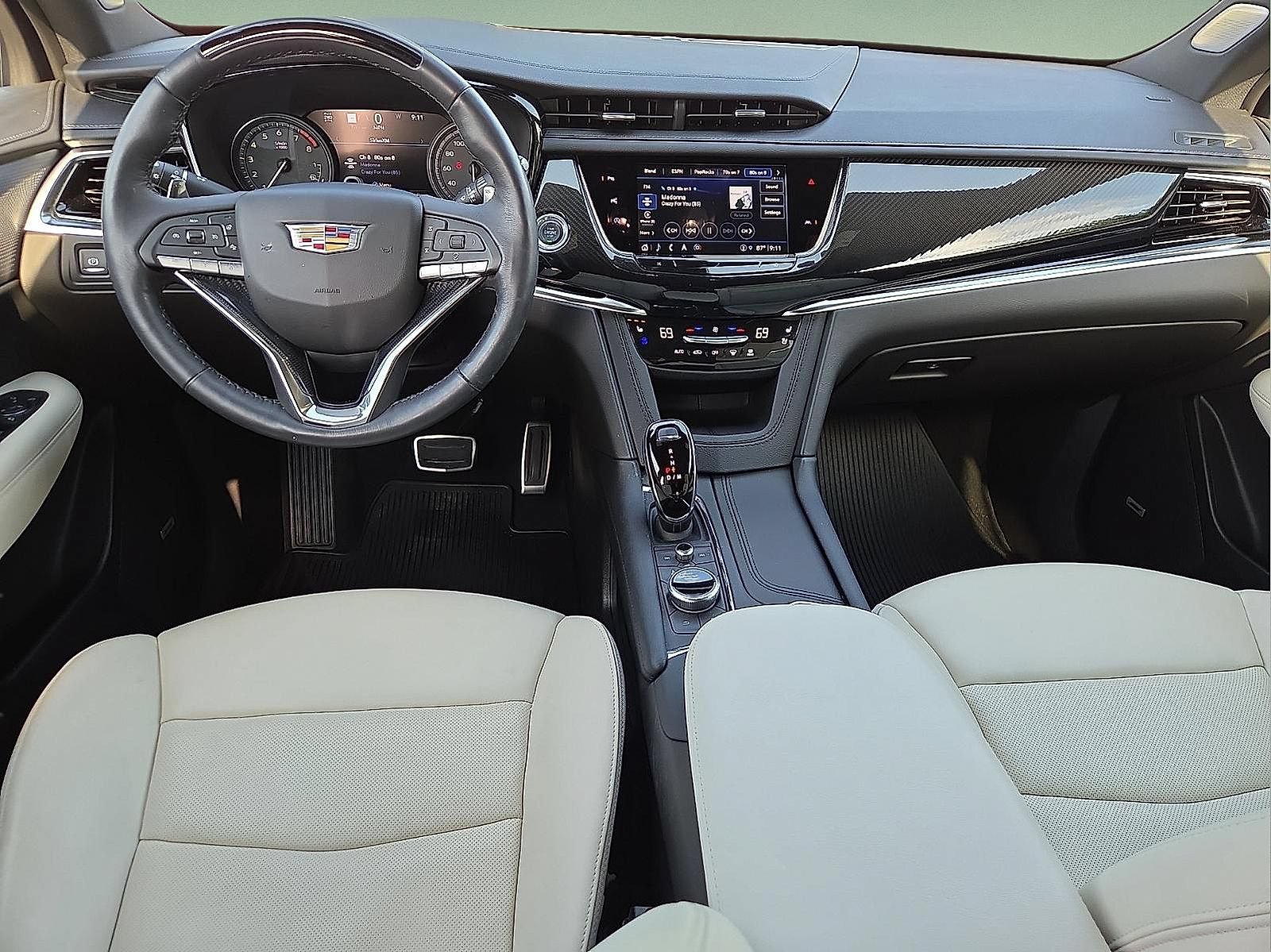 Used 2024 Cadillac XT6 Sport w/ Technology Package AWD/4WD image 12