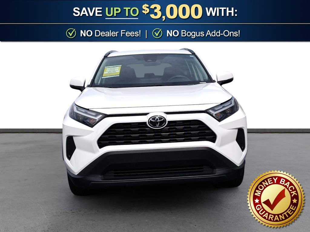 Used 2025 Toyota RAV4 XLE FWD image 11