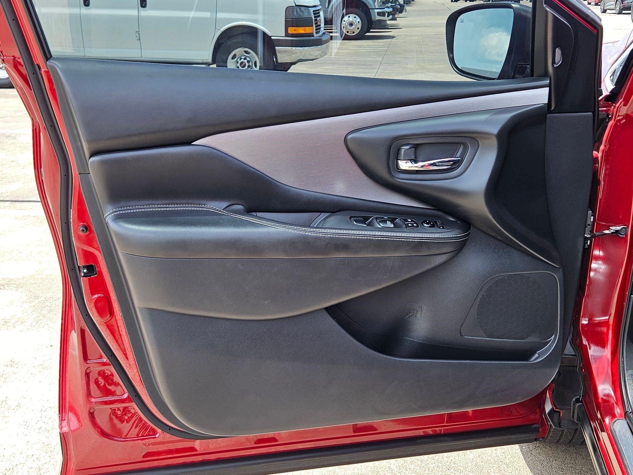 Used 2022 Nissan Murano SV AWD/4WD image 14