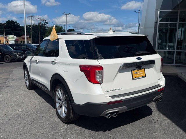 Certified 2023 Ford Explorer Platinum w/ Technology Package AWD/4WD image 5