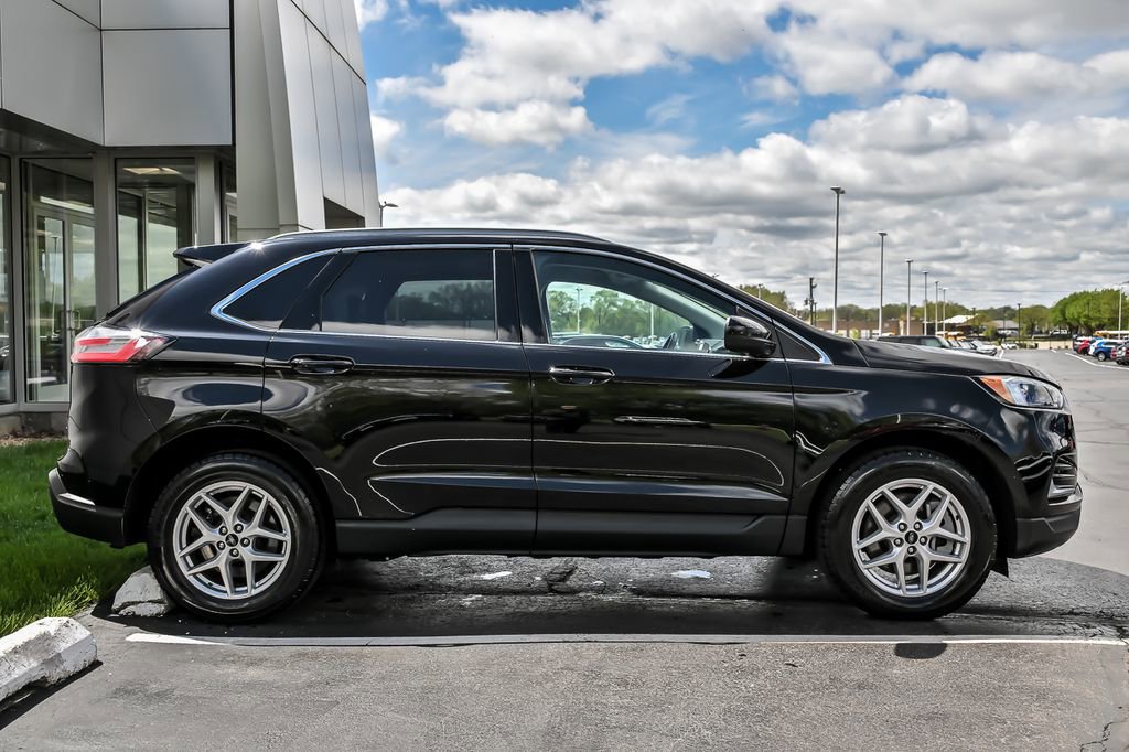 Certified 2023 Ford Edge SEL AWD/4WD image 11