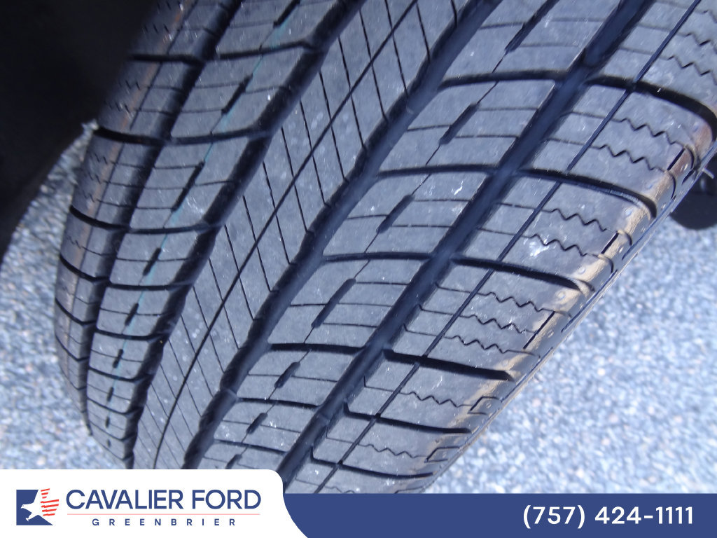 Used 2022 Hyundai Venue SEL FWD image 34