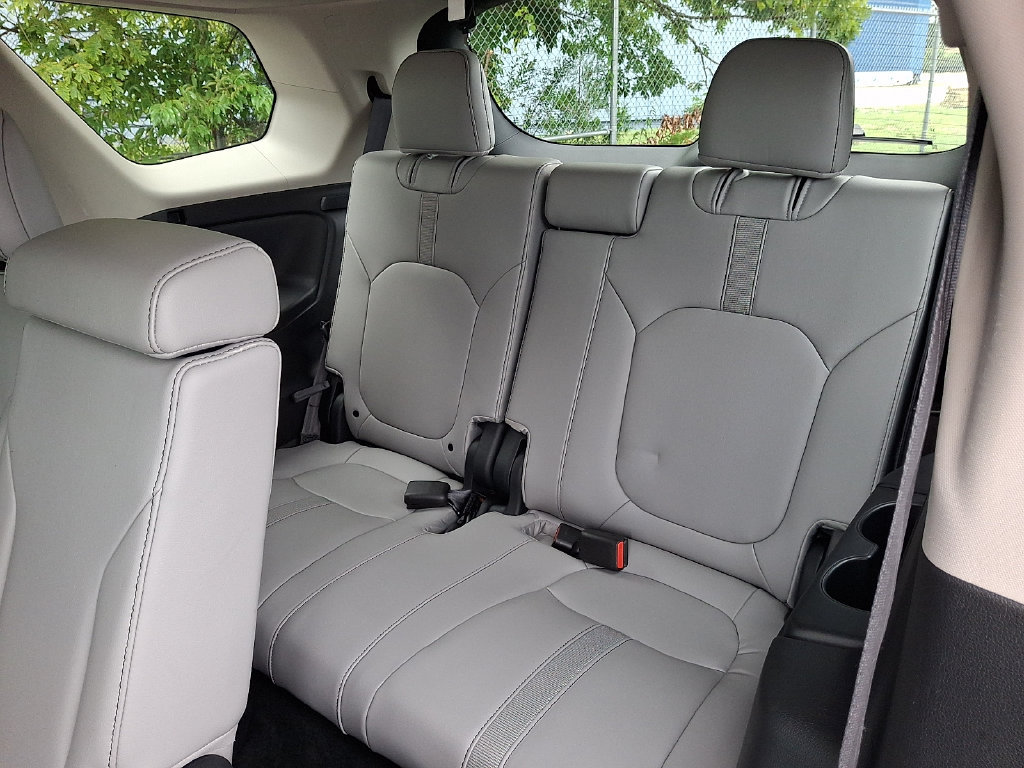 Used 2023 Honda Pilot EX-L image 12