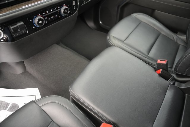 Used 2024 Chevrolet Silverado 2500 LT w/ Convenience Package image 27