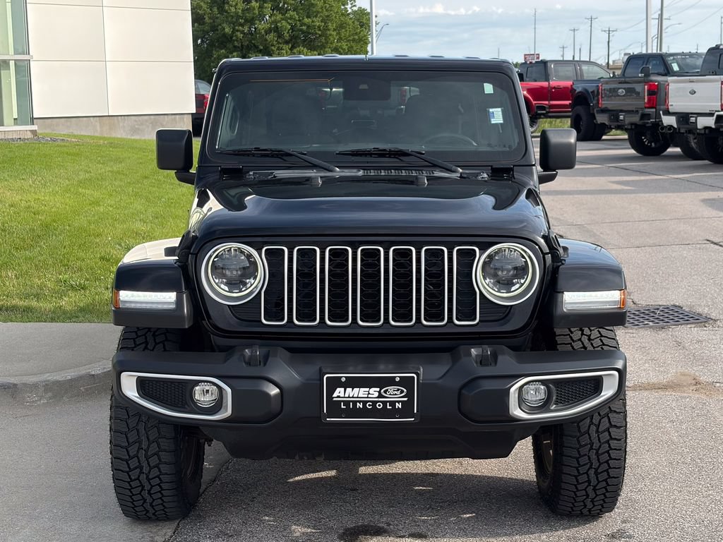 Used 2024 Jeep Wrangler Unlimited Sahara AWD/4WD image 8