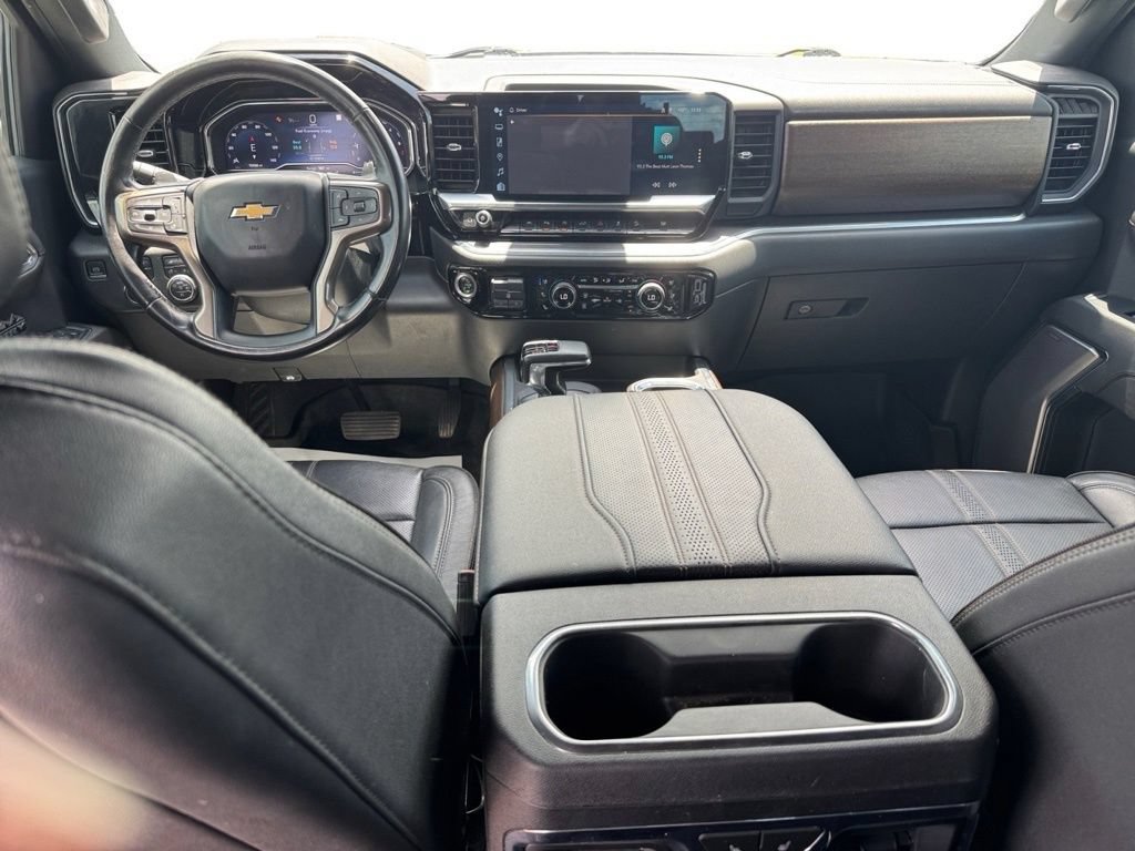 Used 2023 Chevrolet Silverado 1500 High Country w/ Z71 Off-Road Package AWD/4WD image 12