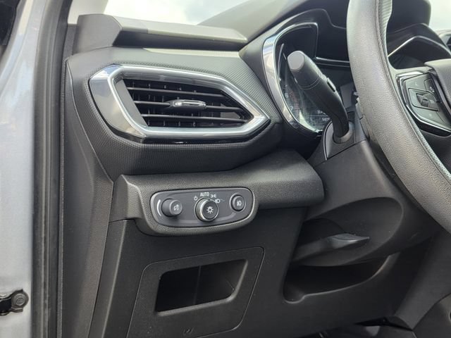 Used 2023 Chevrolet TrailBlazer LT w/ Confidence II Package FWD image 17