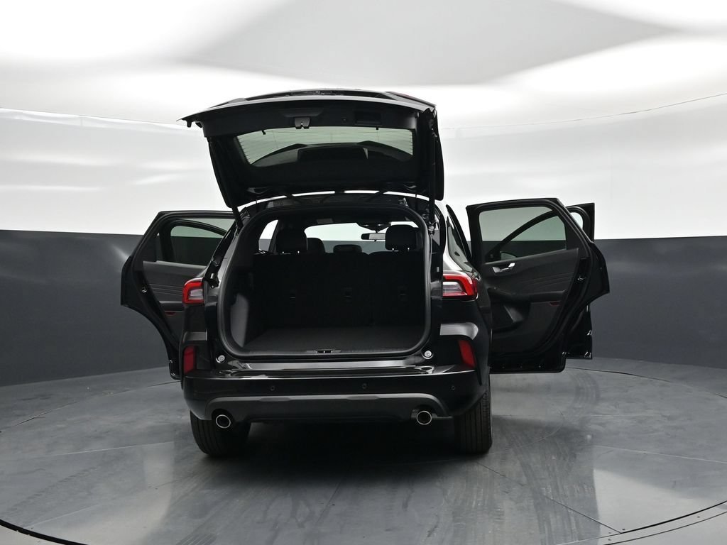 Certified 2023 Ford Escape ST-Line w/ Tech Pack #1 FWD image 31