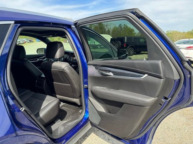 Used 2023 Cadillac XT5 Premium Luxury image 17