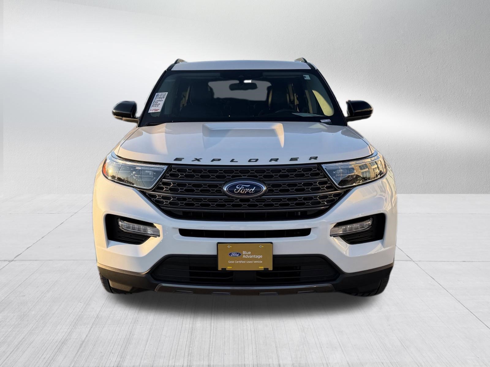 Certified 2023 Ford Explorer XLT w/ Equipment Group 202A AWD/4WD image 2