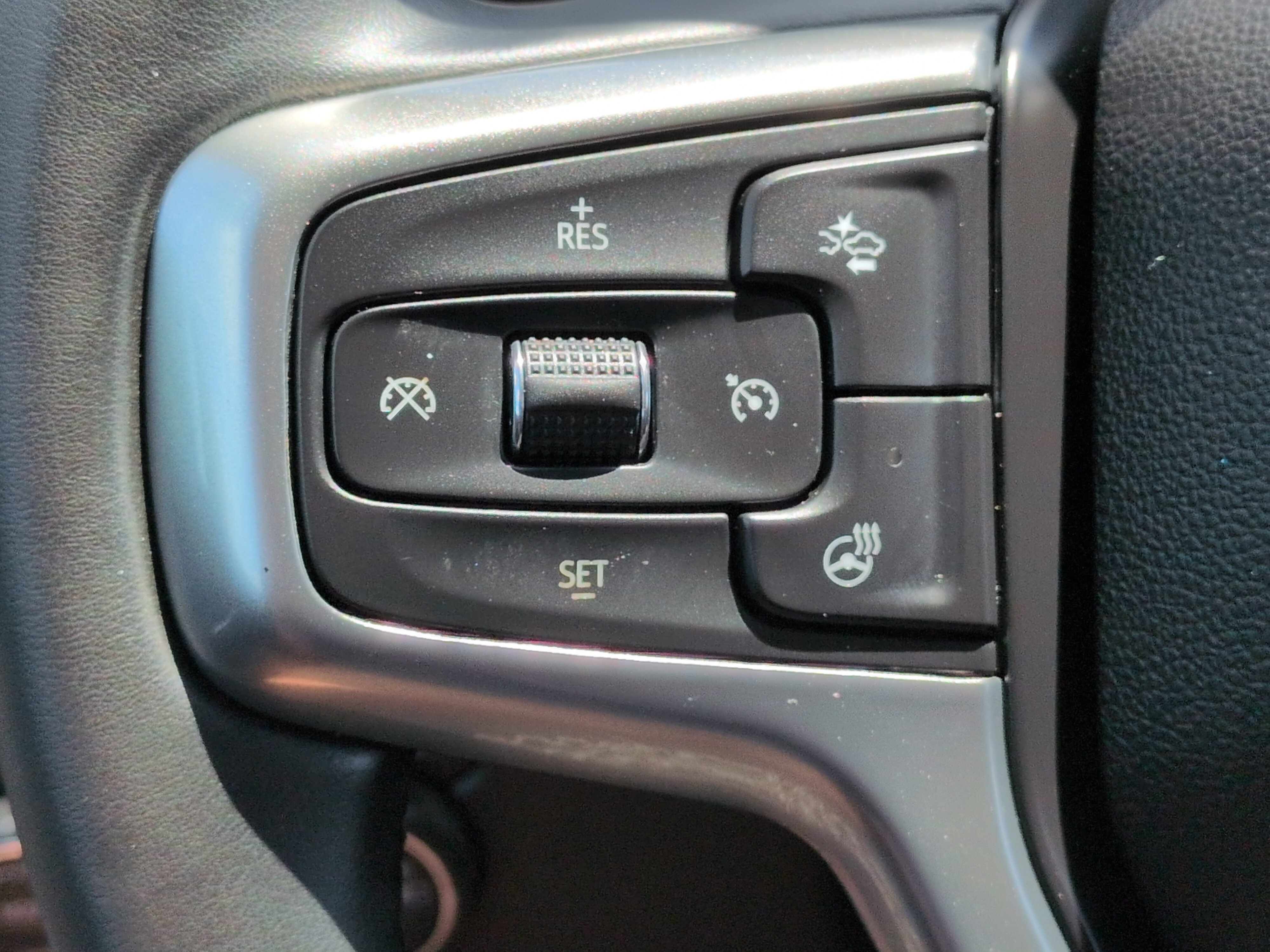 Used 2023 Chevrolet Silverado 1500 RST AWD/4WD image 23