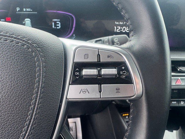 Used 2025 Kia Telluride S AWD/4WD image 17