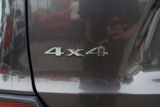 Used 2022 Jeep Cherokee Limited AWD/4WD image 14