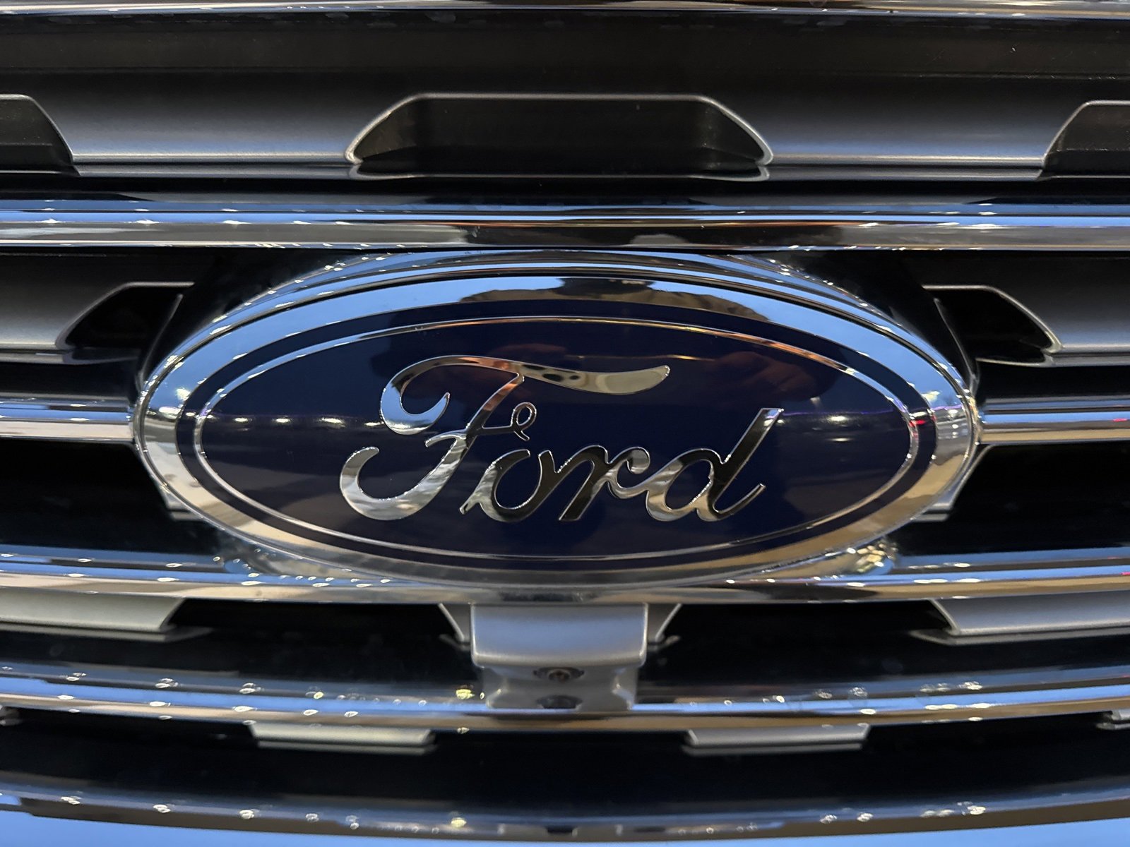 Certified 2024 Ford Edge Titanium w/ Equipment Group 301A image 11