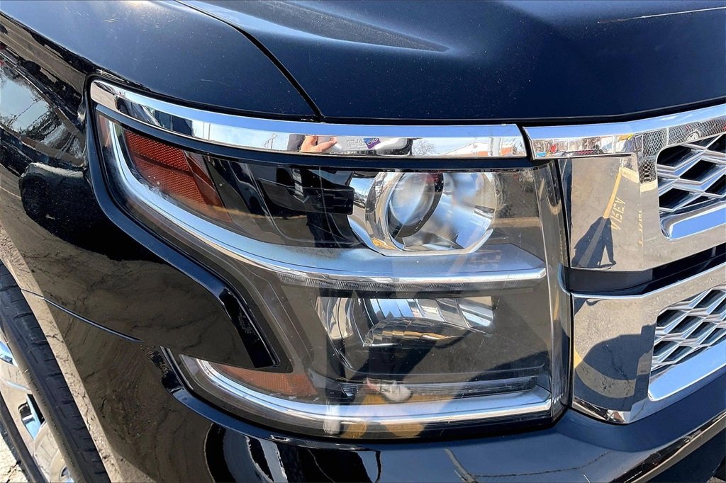 Used 2018 Chevrolet Tahoe LT w/ LT Signature Package image 28