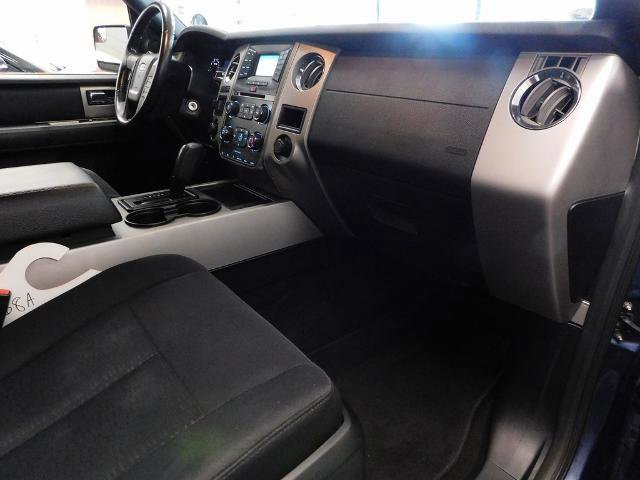 Certified 2017 Ford Expedition XLT image 40
