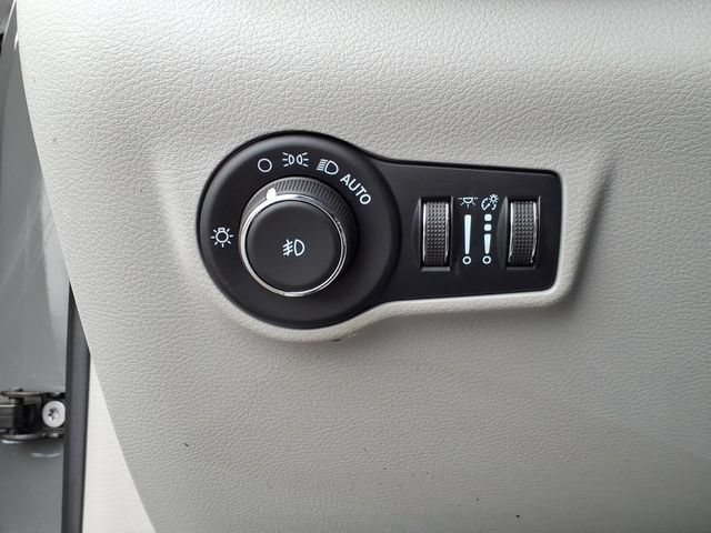 Used 2023 Jeep Compass Limited AWD/4WD image 20