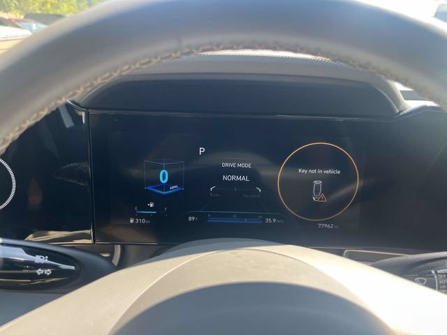Used 2023 Hyundai Elantra SEL w/ Convenience Package FWD image 24