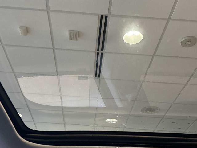 Used 2022 Jeep Grand Cherokee Limited 4xe image 18