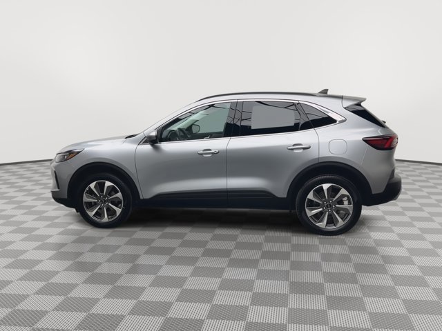 Certified 2024 Ford Escape Platinum image 2