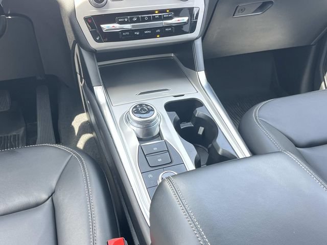 Certified 2023 Ford Explorer XLT w/ Equipment Group 202A AWD/4WD image 17