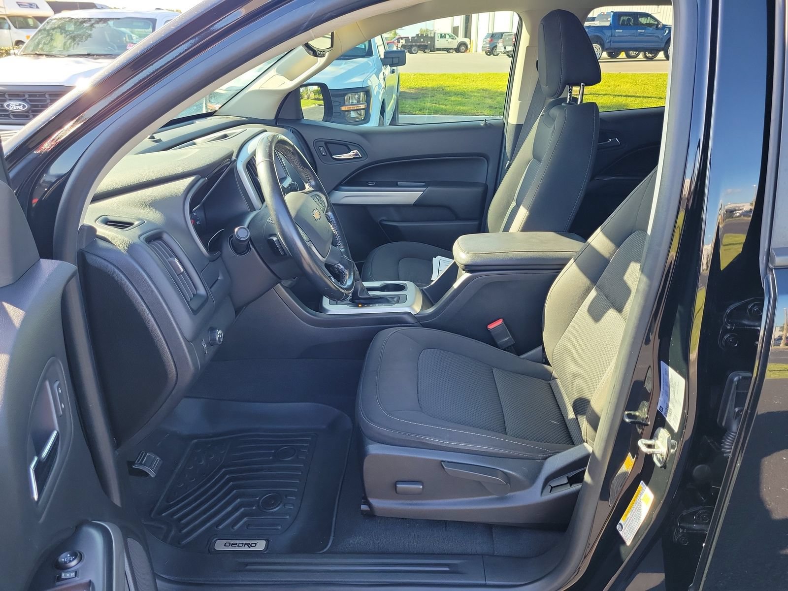 Used 2021 Chevrolet Colorado LT w/ Redline Special Edition RWD image 16