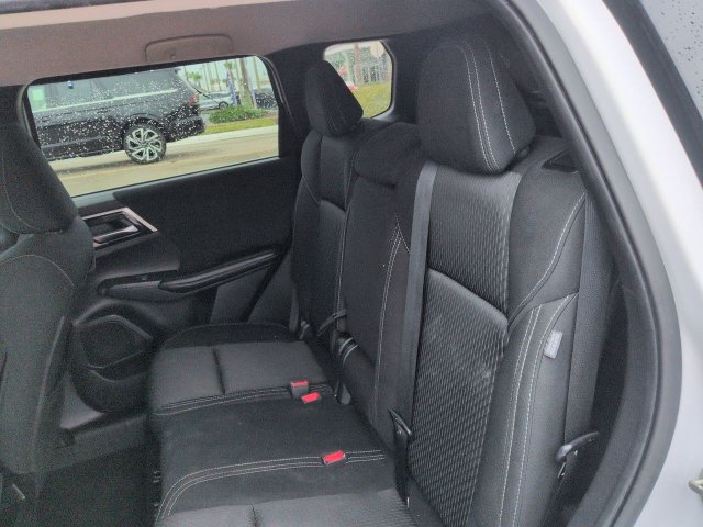 Used 2022 Mitsubishi Outlander ES FWD image 14
